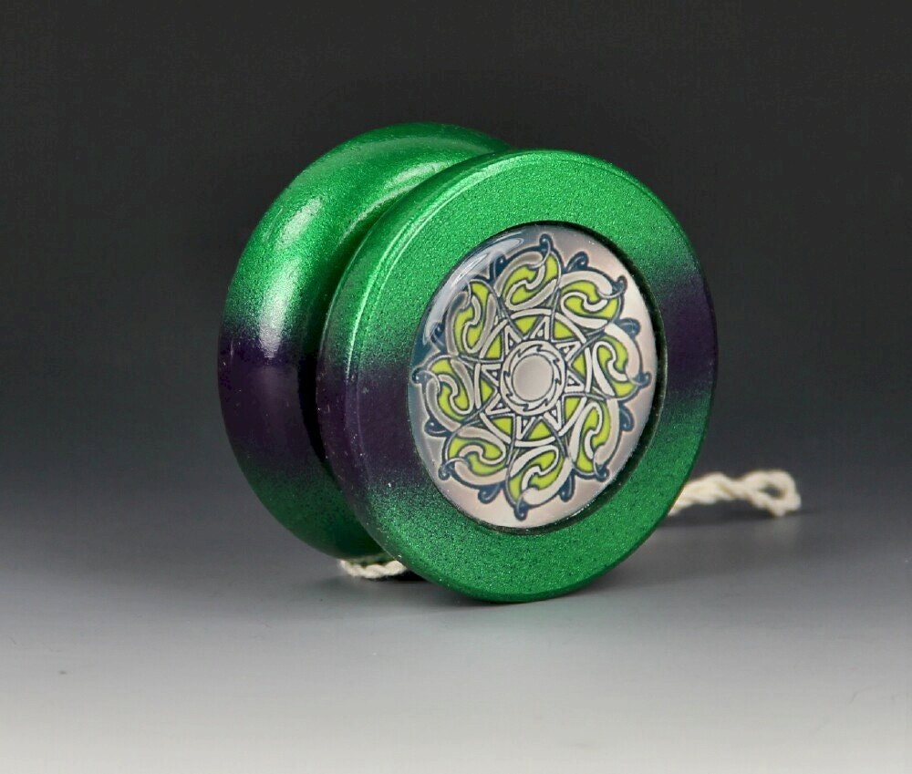 Toy YoYo Handmade butterfly shape Maple Fixed Axle by YoYoSpin