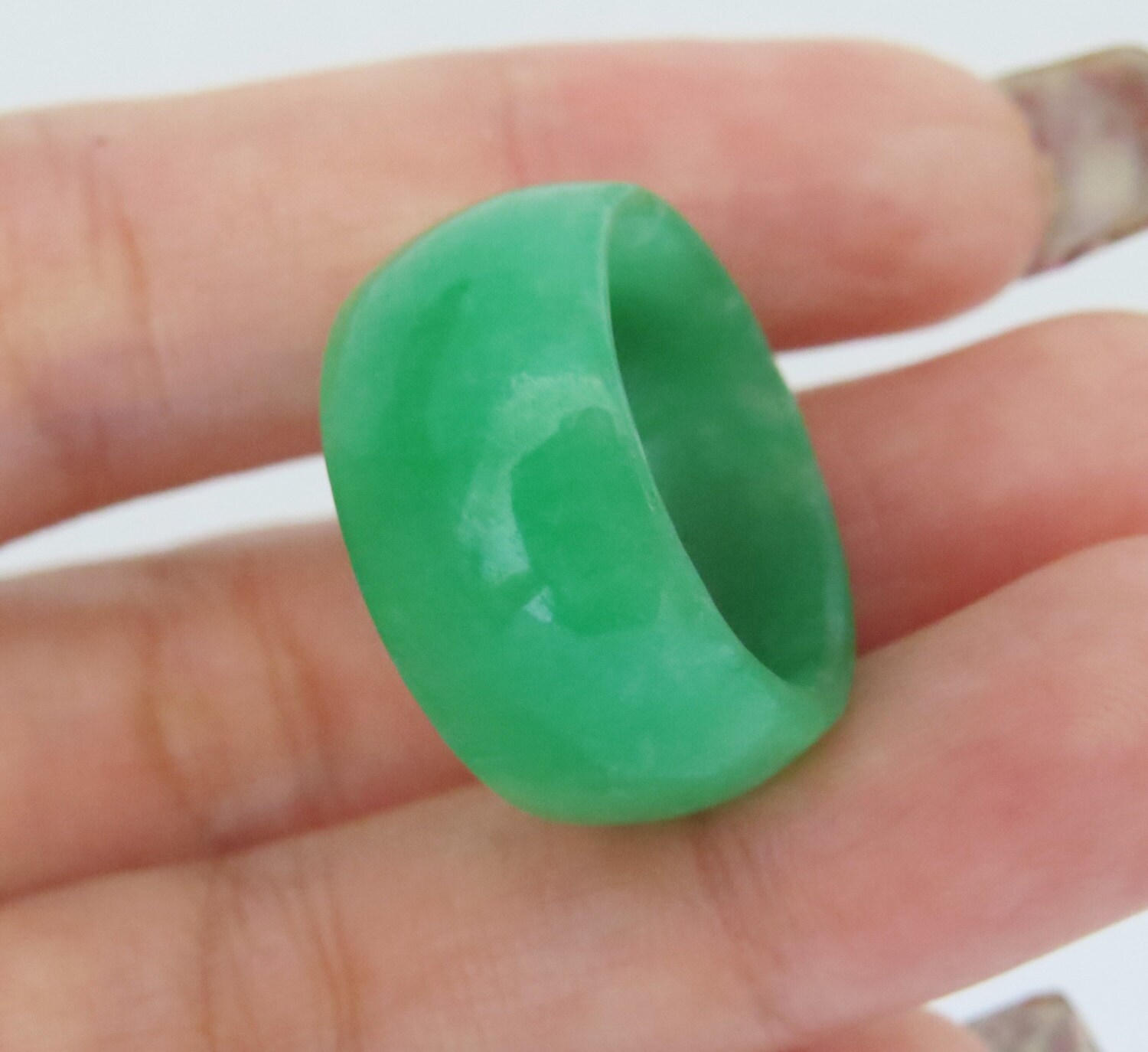 Vintage Natural Green Jade Jadeite Wide Band Ring Size 6.75