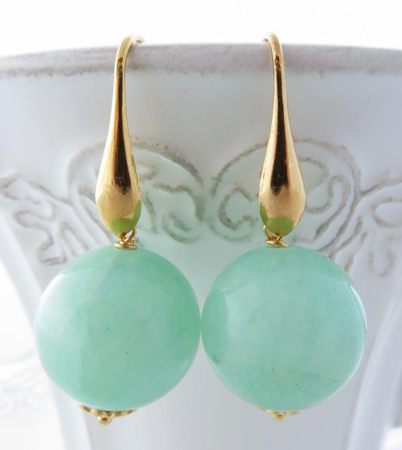 Light green jade earrings golden sterling silver by Sofiasbijoux