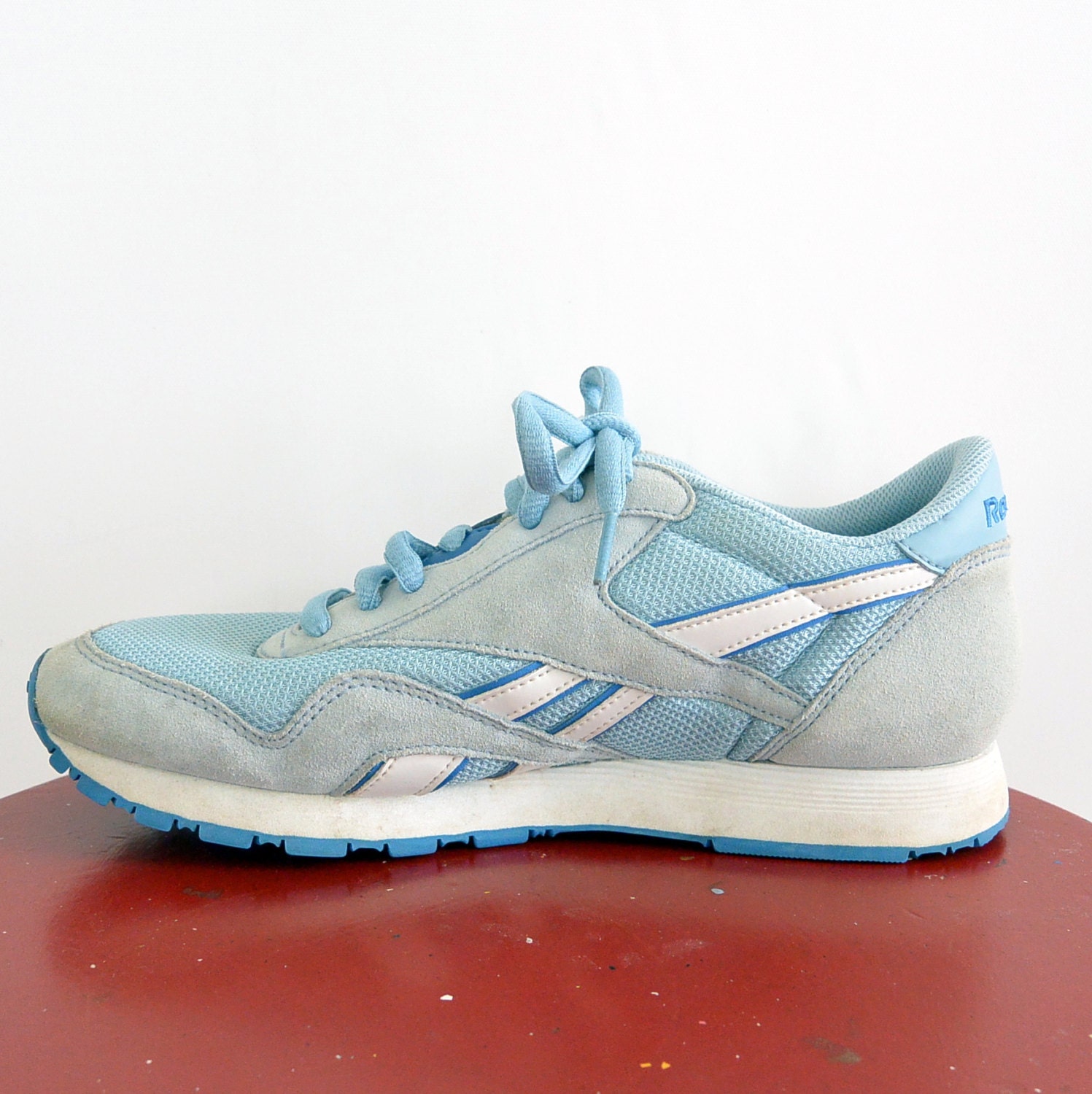 Classic Reebok Sneakers Running Shoes Light Blue Suede/Nylon