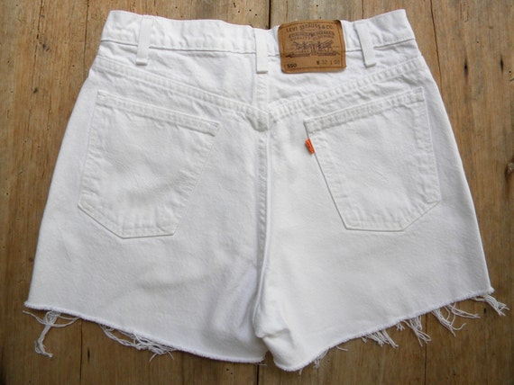 Levi's 550 Cut Off White Denim Shorts / White Levi's