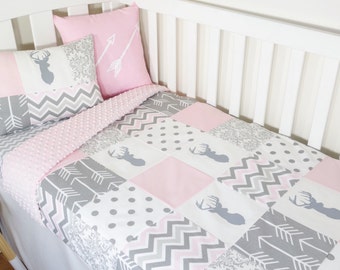 Patchwork quilt nursery set - Pink and grey deer, geometric deer