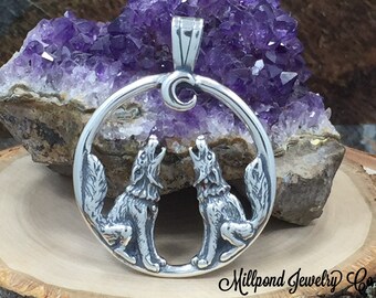 Wolf Charm, Wolf Pendant, Howling Wolves Charm, Howling Wolves Pendant, Sterling Silver Charm, PS3163