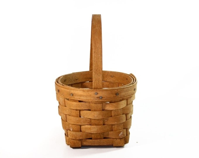 Storewide 25% Off SALE Vintage Longaberger Woven Single Handle 1986 Collectable Basket Featuring Round Edge Base Basket Design