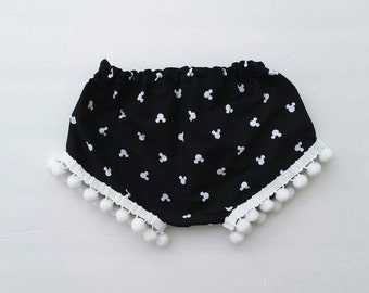 Mouse pom pom shorts, mickey mouse shorts, Minnie mouse shorts, child leggings, Disney leggings, Disney shorts, baby bloomers, diaper cover