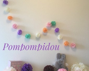Garland of red flowers, with a length of 2 m with 14 PomPoms