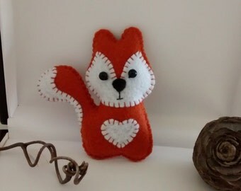 Felt Squirrel Ornament/ Woodland Animals Felt Ornaments / Christmas Ornament / Handmade / Price for ONE ornament
