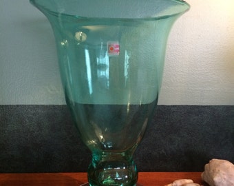Sea Green Blenko Vase on Pedestal (Nickerson Sticker)