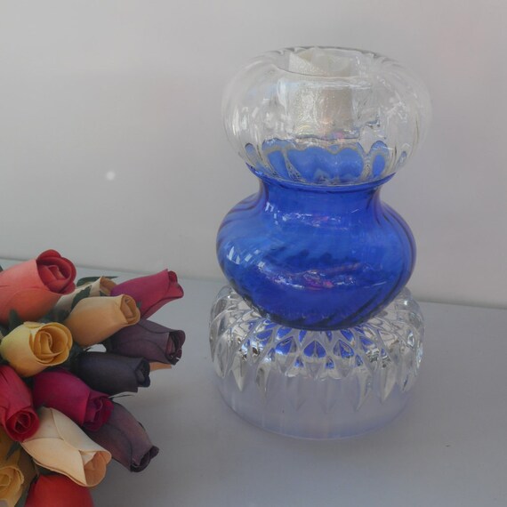 Enjoy this Beautiful sparkling vintage blue tea light holder