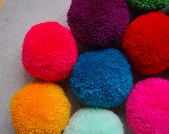 15 PCS x Large Pom Poms Handmade Craft Supply in Mixed Colors