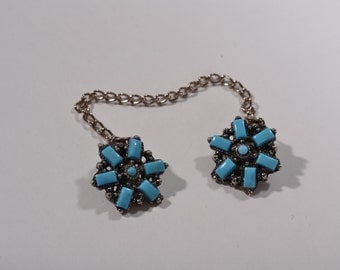 Vintage 1950s Turquoise Sweater Clip - 1960s Turquoise Colored Guard - Glee Fashions