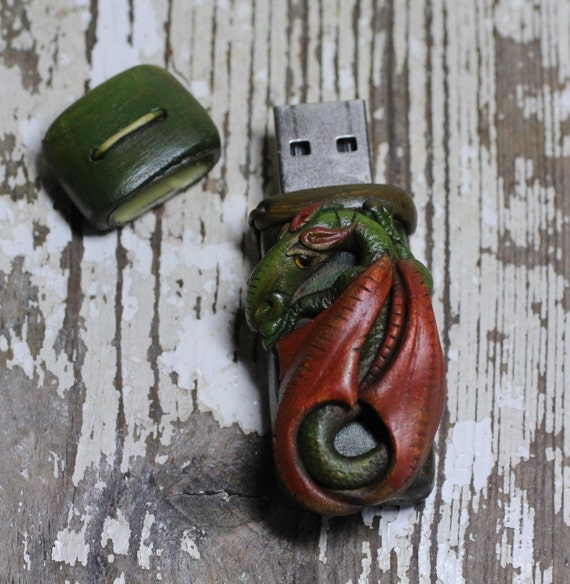 Dragon USB Flash drive 8GB