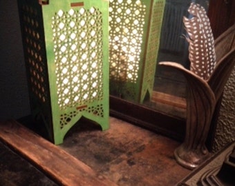 Woven Circle Laser-Cut Lamp