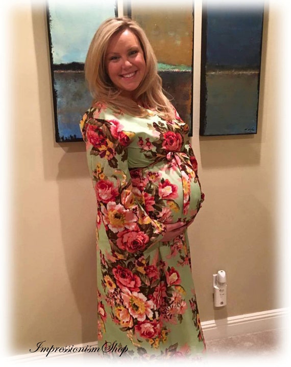 birthing gown and robe