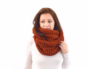 Chunky Infinity Scarf | The Zurich