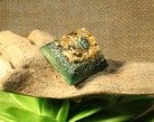 Mini JADE Orgone Pyramid - Feng Shui Decor and Spiritual Gift - Balance and Meditation - Heart Chakra Healing - Abundance