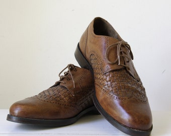 Vintage Embroidered Leather Women's Shoes KF30208