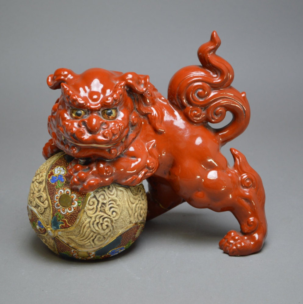 Kintsugi Repair Red Kutani Foo Dog. Japanese by templeMARKET