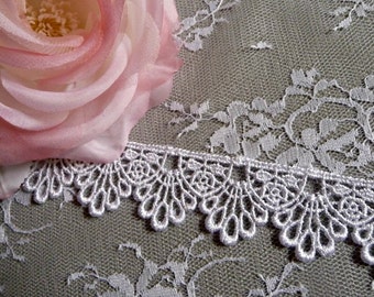 White Venise Lace Trim Scalloped Pattern for Gowns, Costumes, Home Decor, Crafts, Cakes, DIY VL05W