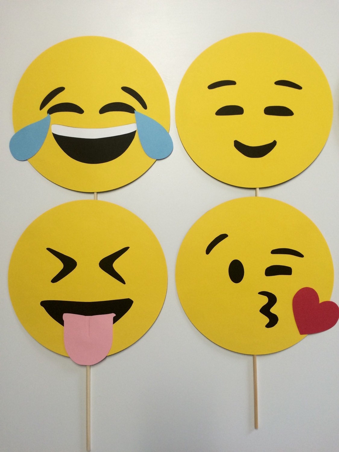 Emoji Photo Booth Props 8 Piece Set Emojis Smiley Faces