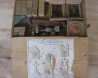 French vintage building blocks in the original box.