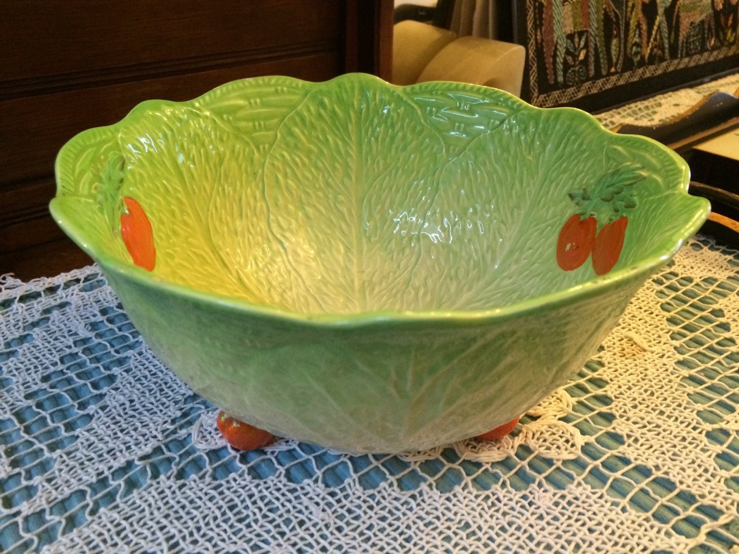 Large Beswick Ware Cabbage Leaf and Tomato Salad/Fruit Bowl