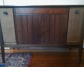 Record Player Cabinet Dry Bar