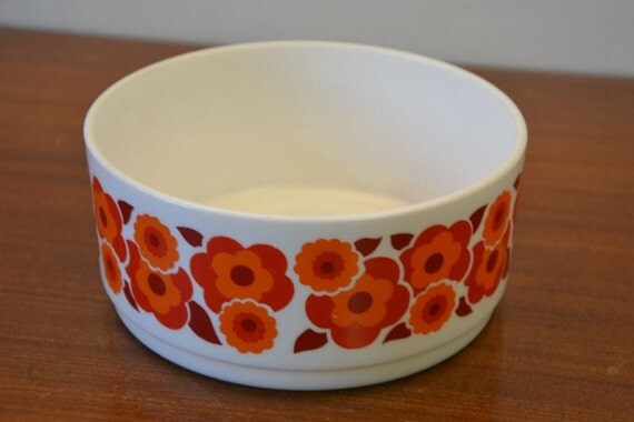 Arcopal Lotus Bowl , 21cm's