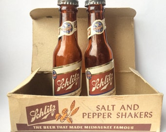 Vintage 1957 Schlitz Mini Brown Glass Beer bottle Salt and Pepper Shakers In the Box