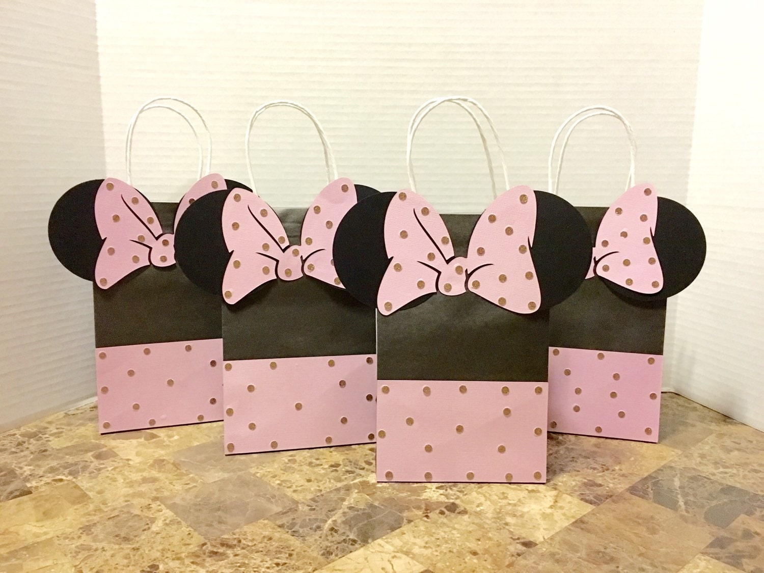 4 Minnie Mouse pink and gold theme favor bags for your childs