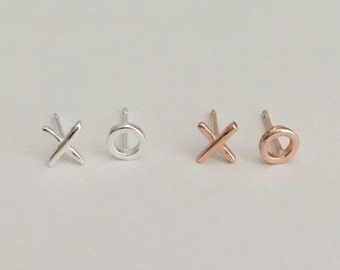 Tiny XO Stud Earrings. Sterling Silver. Rose Gold Ear Studs. Hugs & Kisses Earrings. Unisex Ear Studs. Gift for Her. Everyday Earrings.