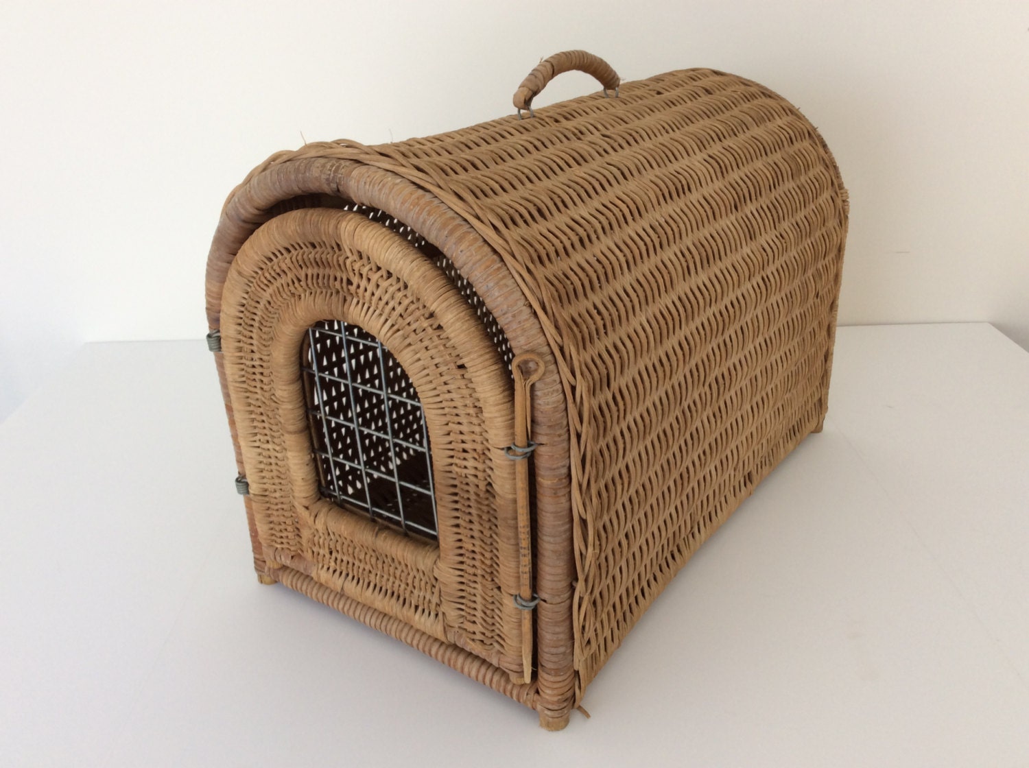 Vintage Wicker Pet Carrier