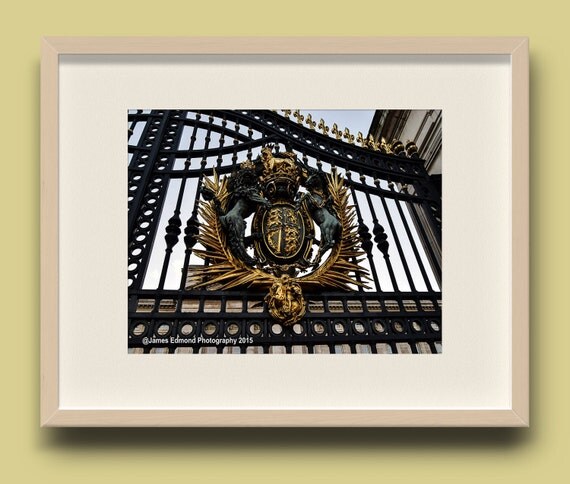London, London Photography, Wall Art, London Print, City Photography, Wall Decor, London city, United Kingdom, Royal Crest, London Wall Art
