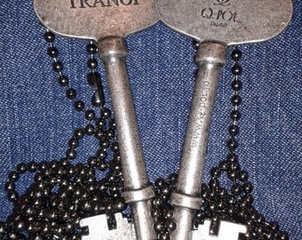 Vintage Q-Pot Tranoi Key Necklace