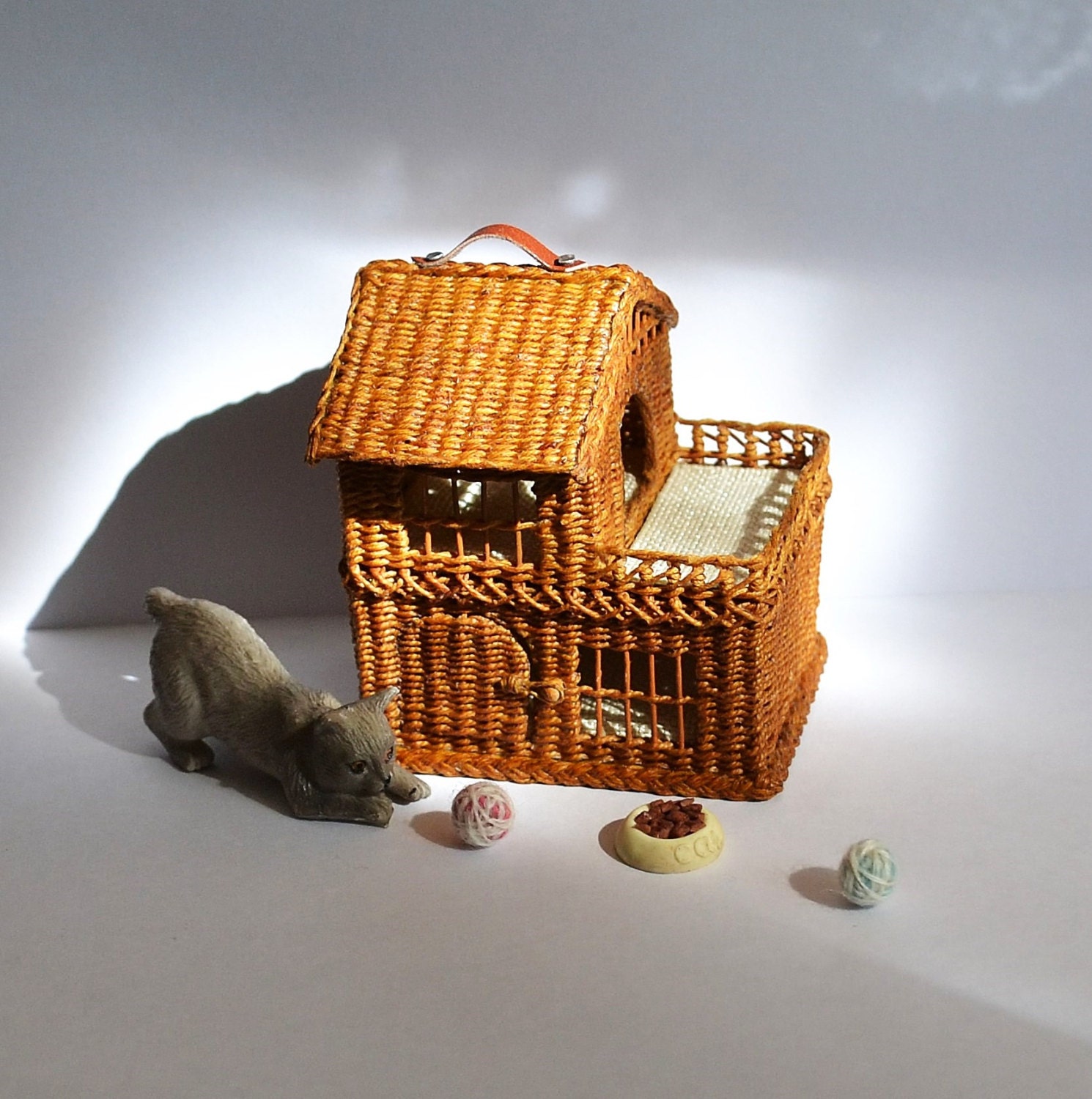Dollhouse Miniature Cat Set for cat Wicker Bed house