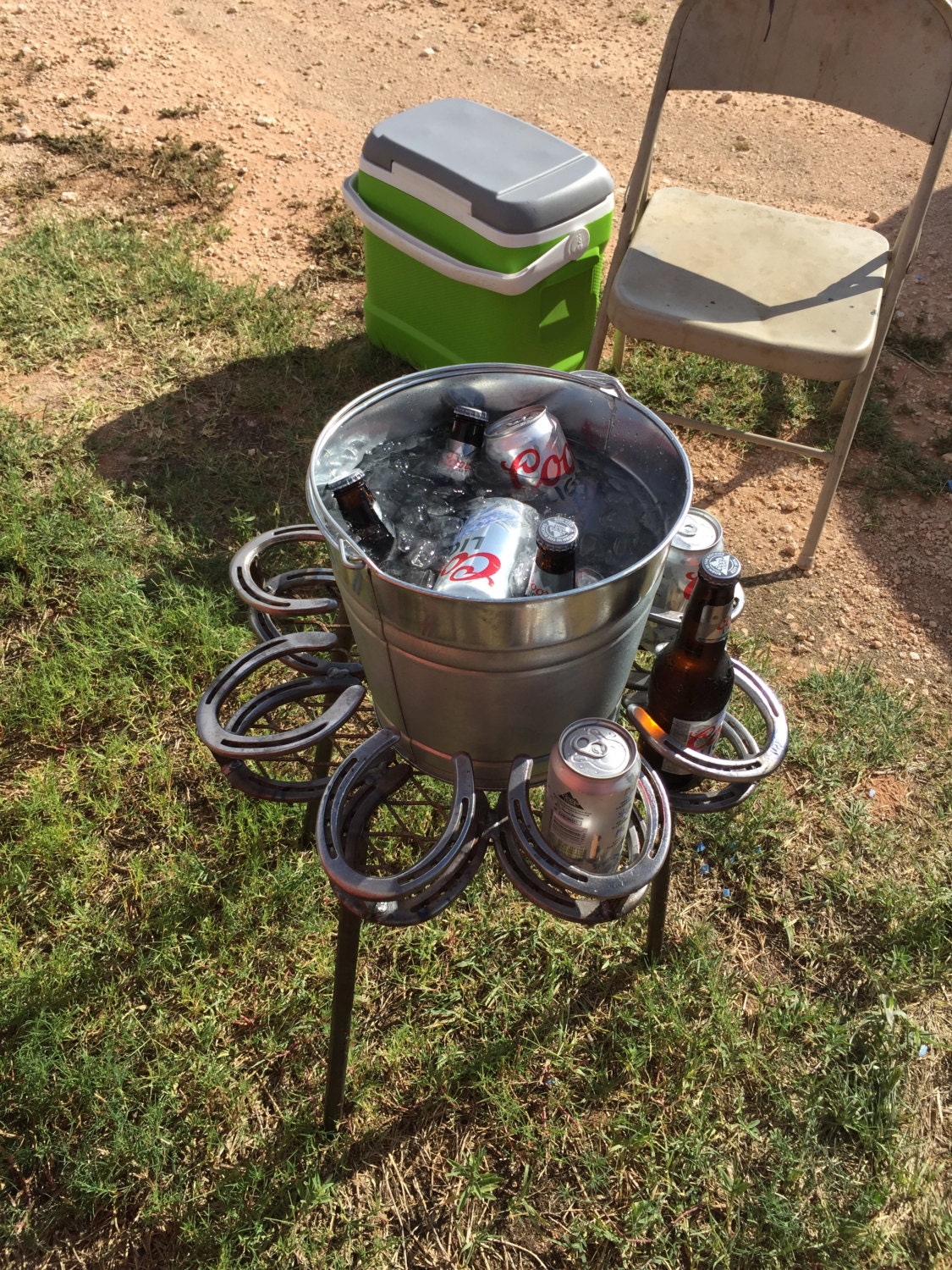 Horseshoe Drink Holder with Bucket