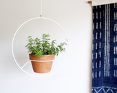 White Hanging Planter, Metal Plant Hanger, Mid Century Plant Holder, Modern Planter, Circular Round Hanging Planter, Minimalist Plant Stand