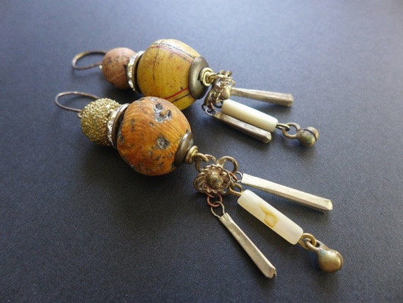 Magophony. Yellow Victorian tribal earrings. 