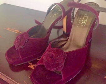 BCBG MAXAZRIA Velvet Platform Heels Burgundy Red