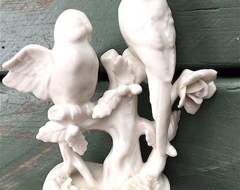 Porcelain Vintage Lovebirds or Peace Doves Figurine