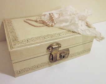 Mele Jewelry Box, Beige, Vintage, Mid Century, Retro