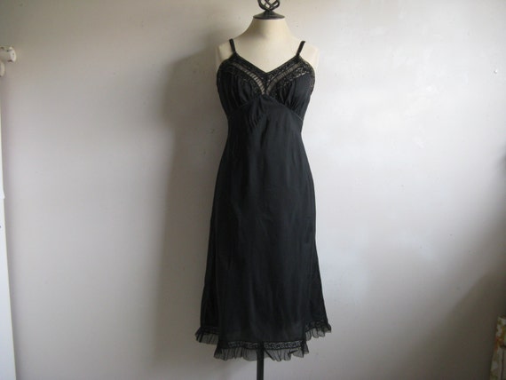 Vintage 1960s Black Full Slip 60s Ruffle Lace Nylon