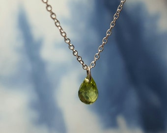 Peridot Necklace Peridot Necklace Peridot Birthstone Necklace Womens Gift for Women August Birthstone Necklace Peridot Gemstone Necklace