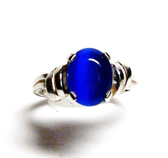 Blue cats eye ring cats eye ring solitaire ring by Michaelangelas