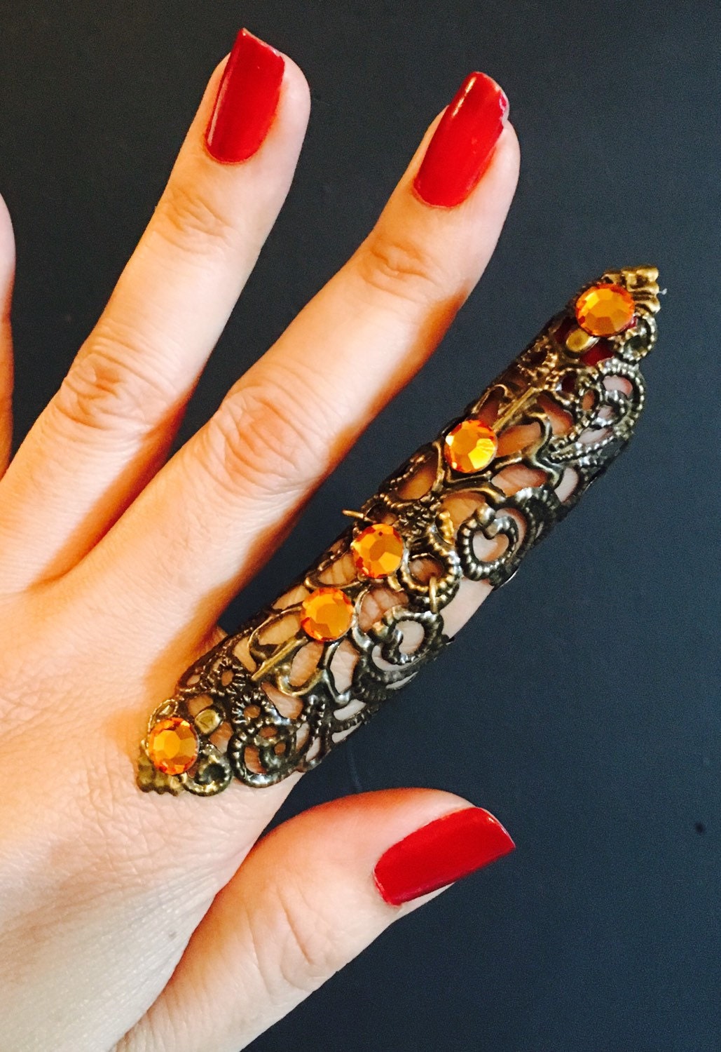 Shield Full finger ring made with a vintage style by pickapicka