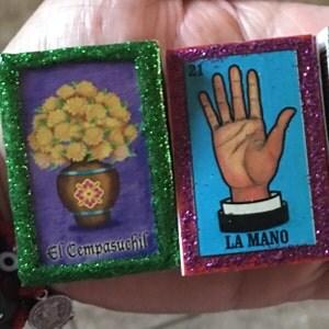 Buyer photo Claudia Bravo, who reviewed this item with the Etsy app for iPhone.