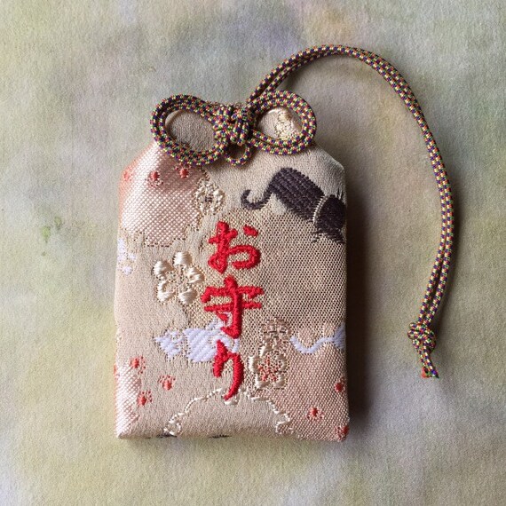 Lucky charm Japan / Omamori bagAmulet case /cats
