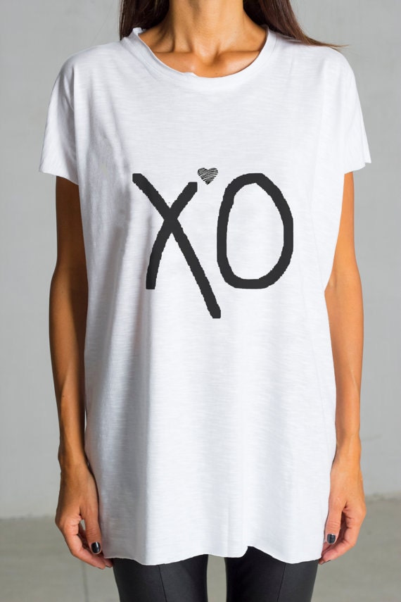 xo tee shirt