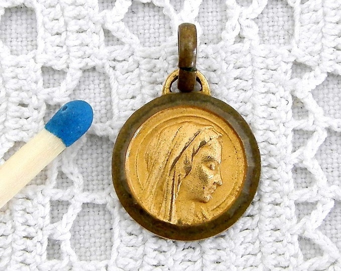 Small Vintage French Religious Gold Plated Medal Virgin Mary / Charm / Religion / Christian / Catholic / Madonna Our Lady Religious Jewelry