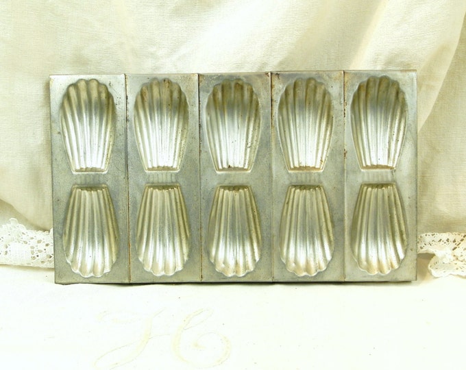 Vintage French Madeleine Cake Mold / French Baking / French Decor / French Baking Tin / Kitchenware / Kitchenalia / Cooking / French Kitchen